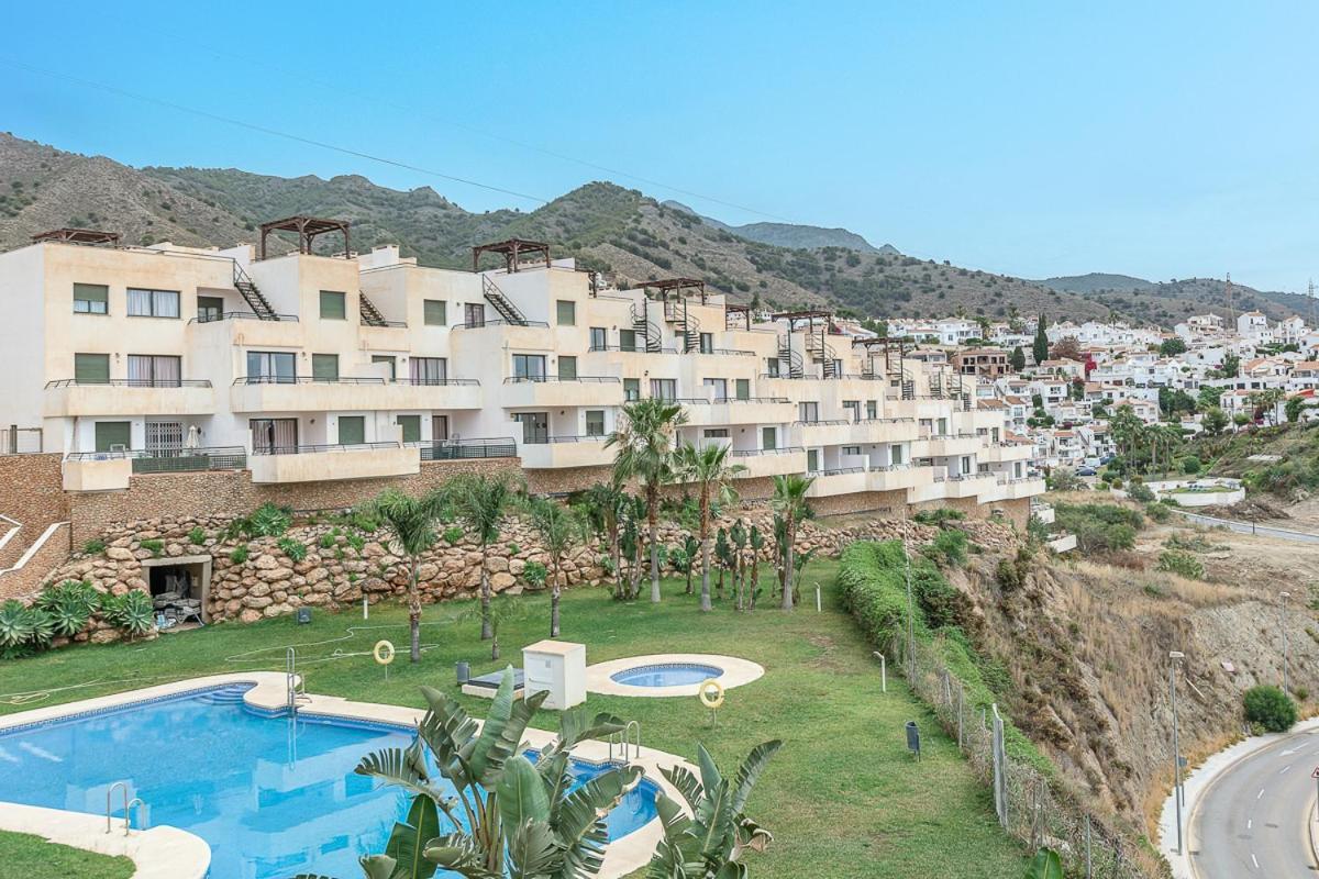 Andaluz Apartments Mar De Nerja Exteriör bild