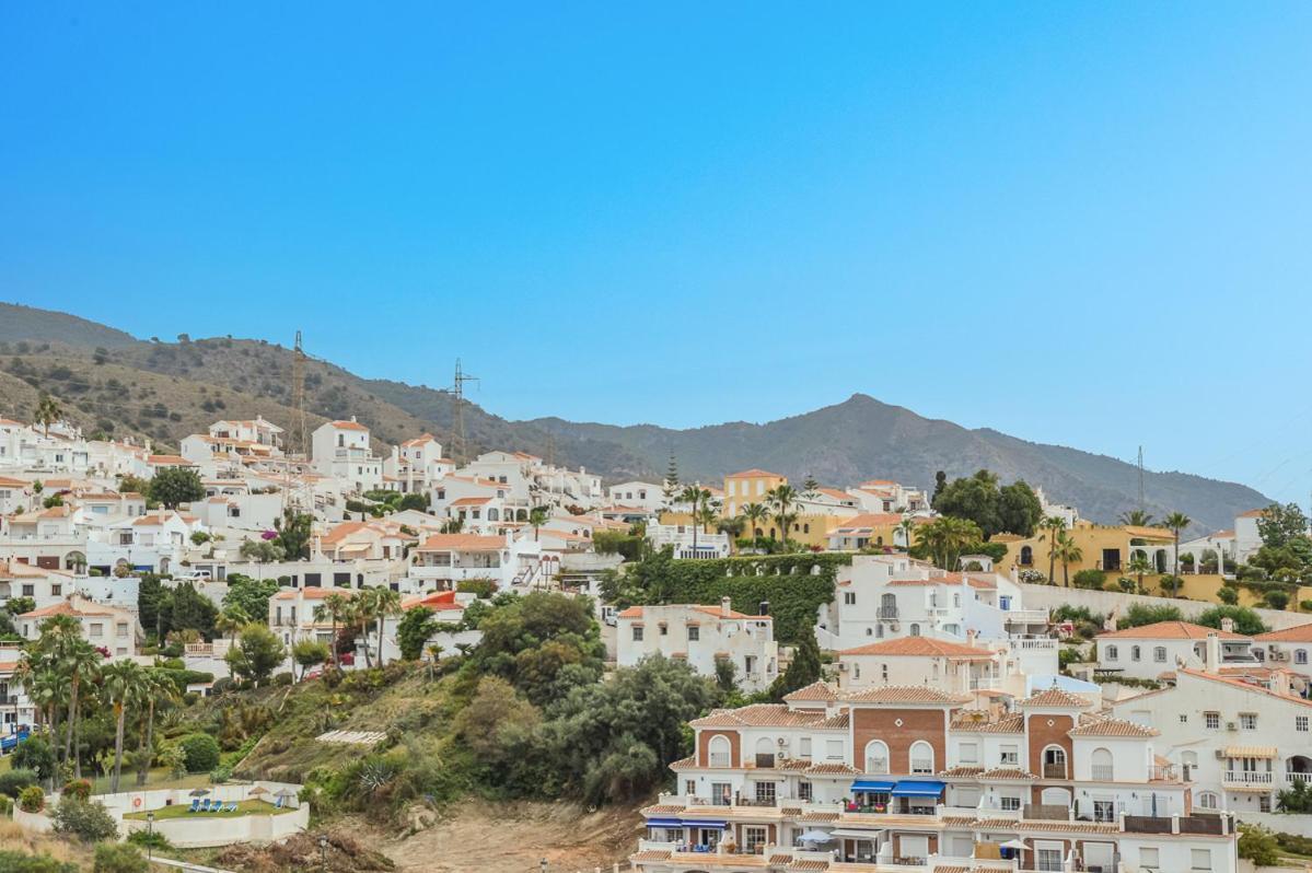 Andaluz Apartments Mar De Nerja Exteriör bild