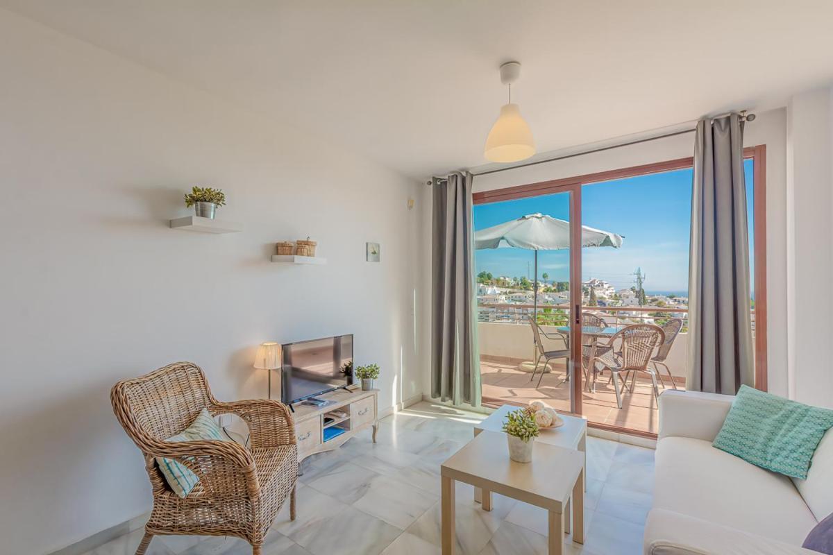 Andaluz Apartments Mar De Nerja Exteriör bild