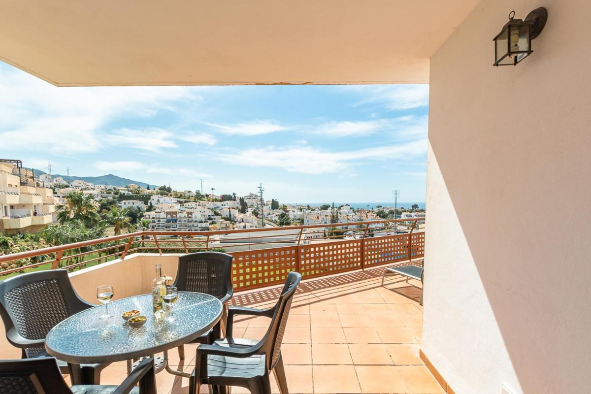 Andaluz Apartments Mar De Nerja Exteriör bild