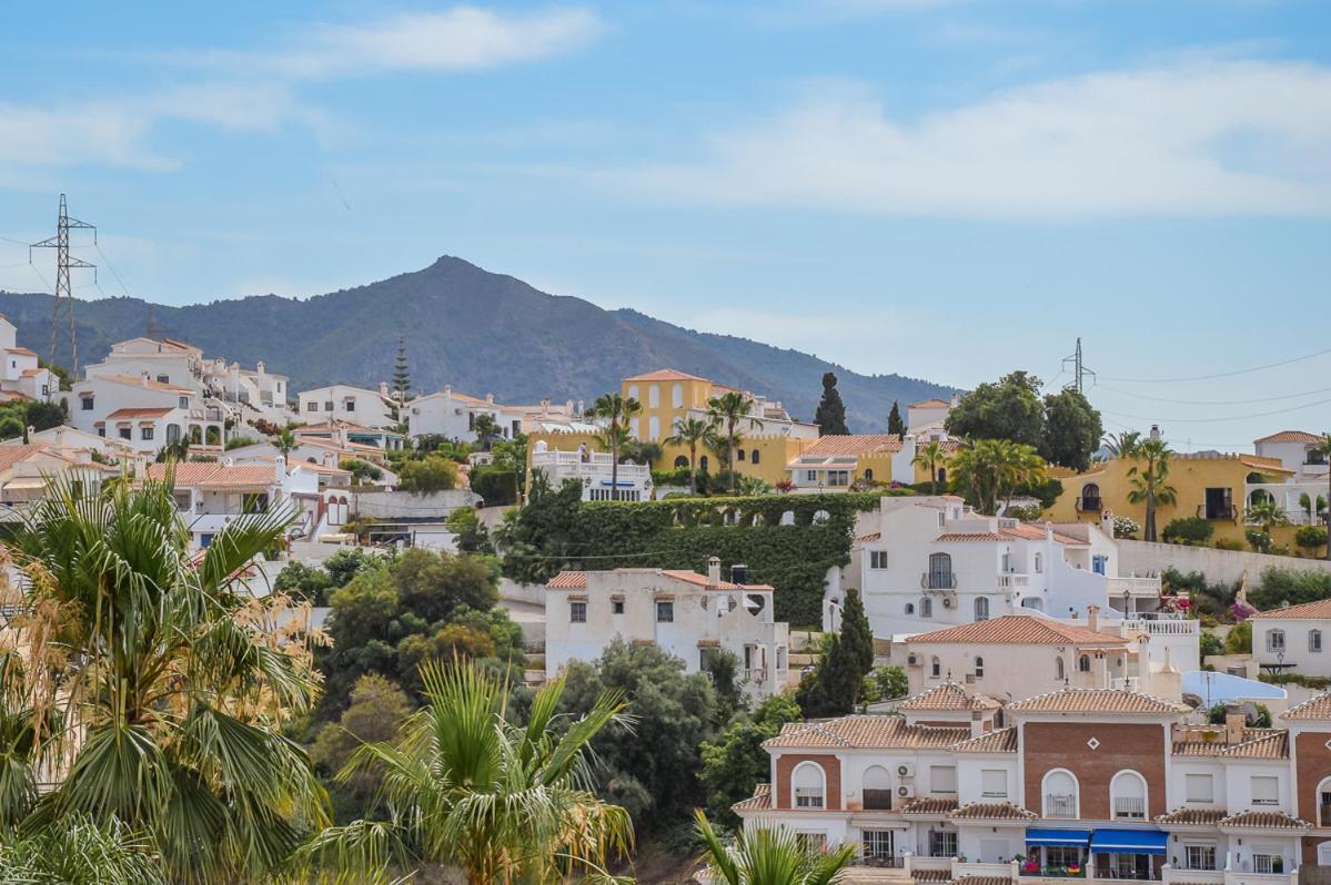 Andaluz Apartments Mar De Nerja Exteriör bild