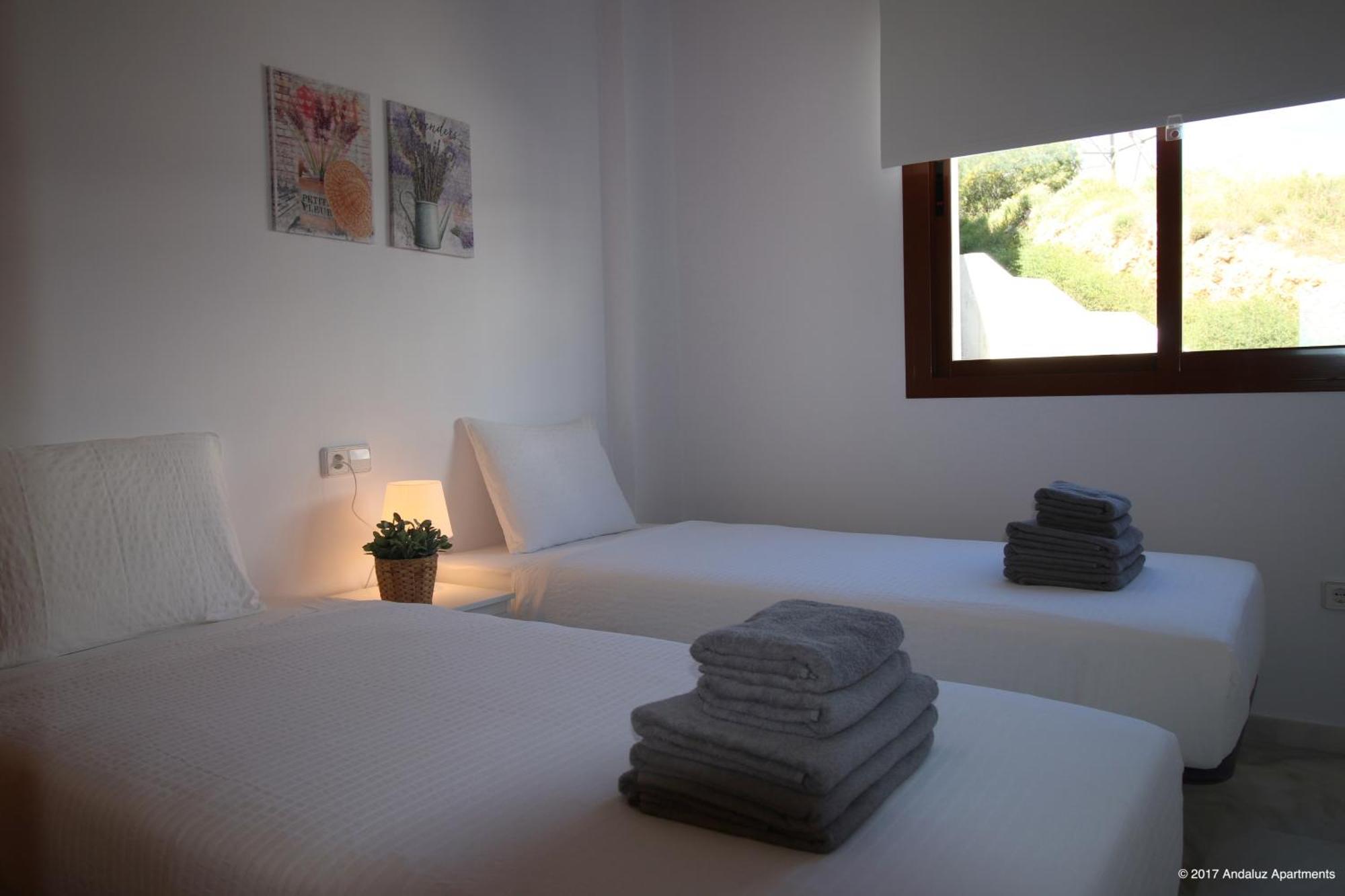 Andaluz Apartments Mar De Nerja Exteriör bild