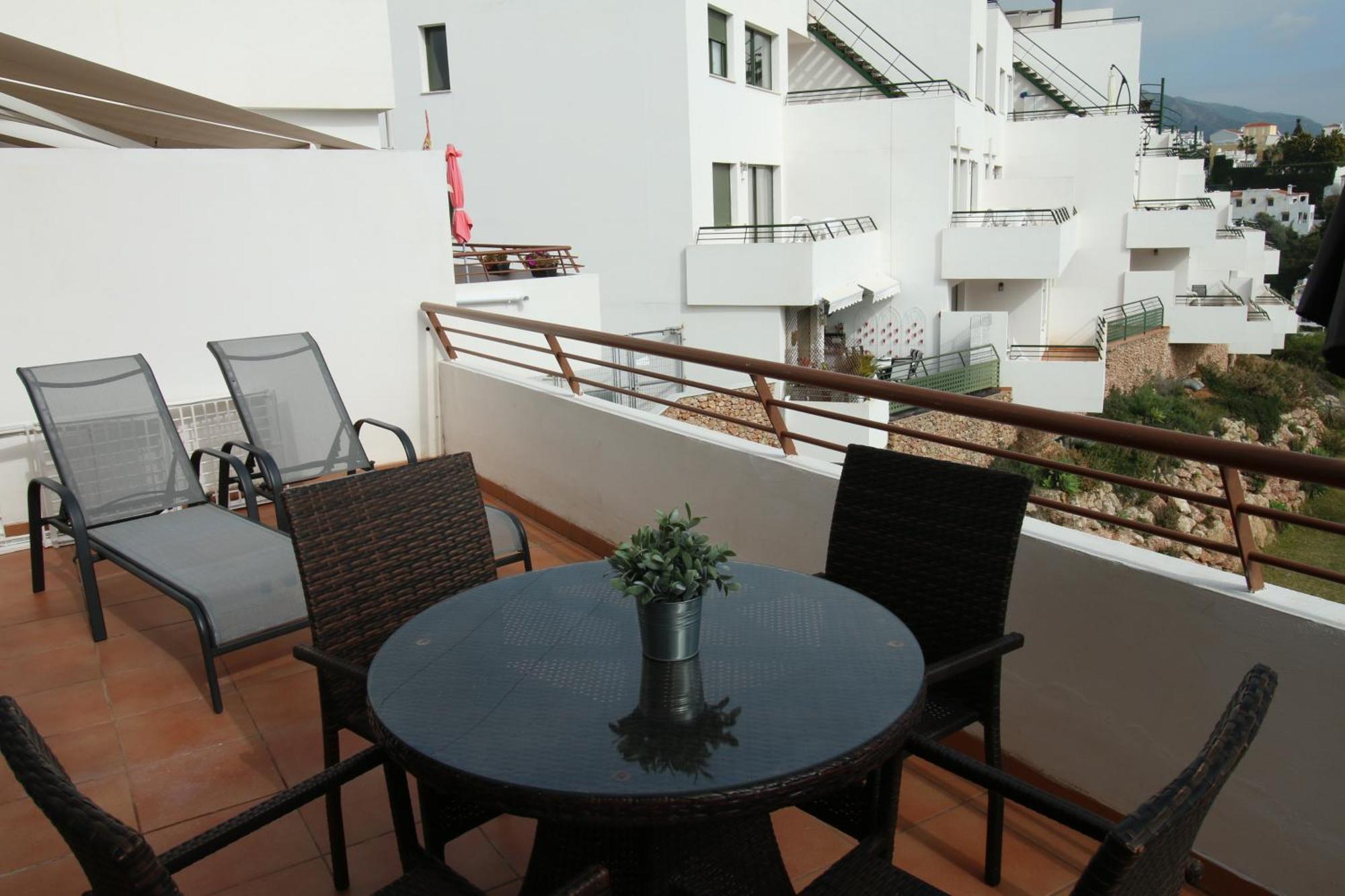 Andaluz Apartments Mar De Nerja Exteriör bild